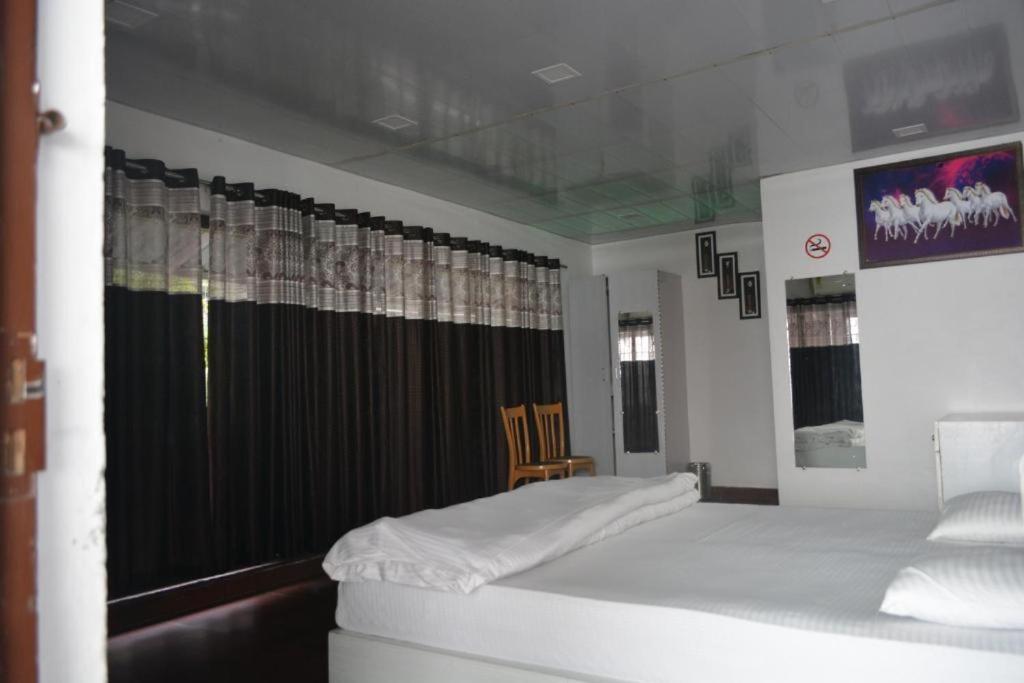 Riverside Resort Lansdowne Esterno foto
