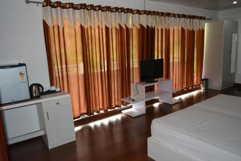 Riverside Resort Lansdowne Esterno foto
